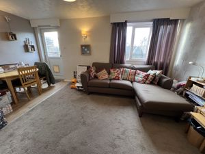 Lounge Diner- click for photo gallery